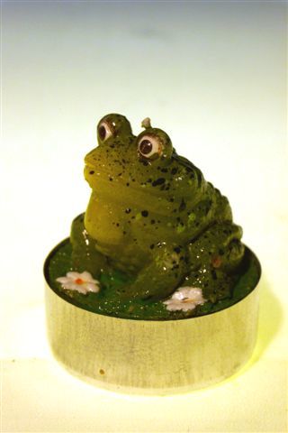 Teelich Frosch